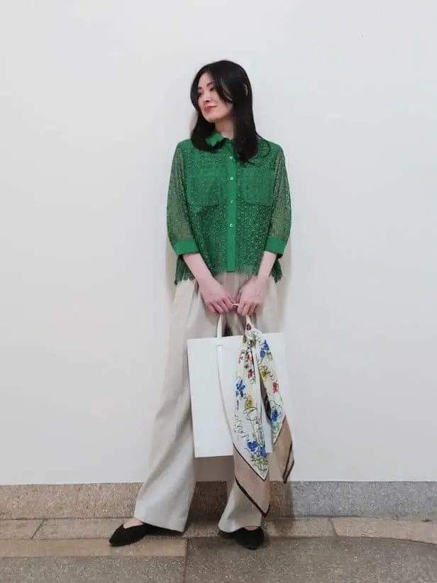  最上 コーディネート画像