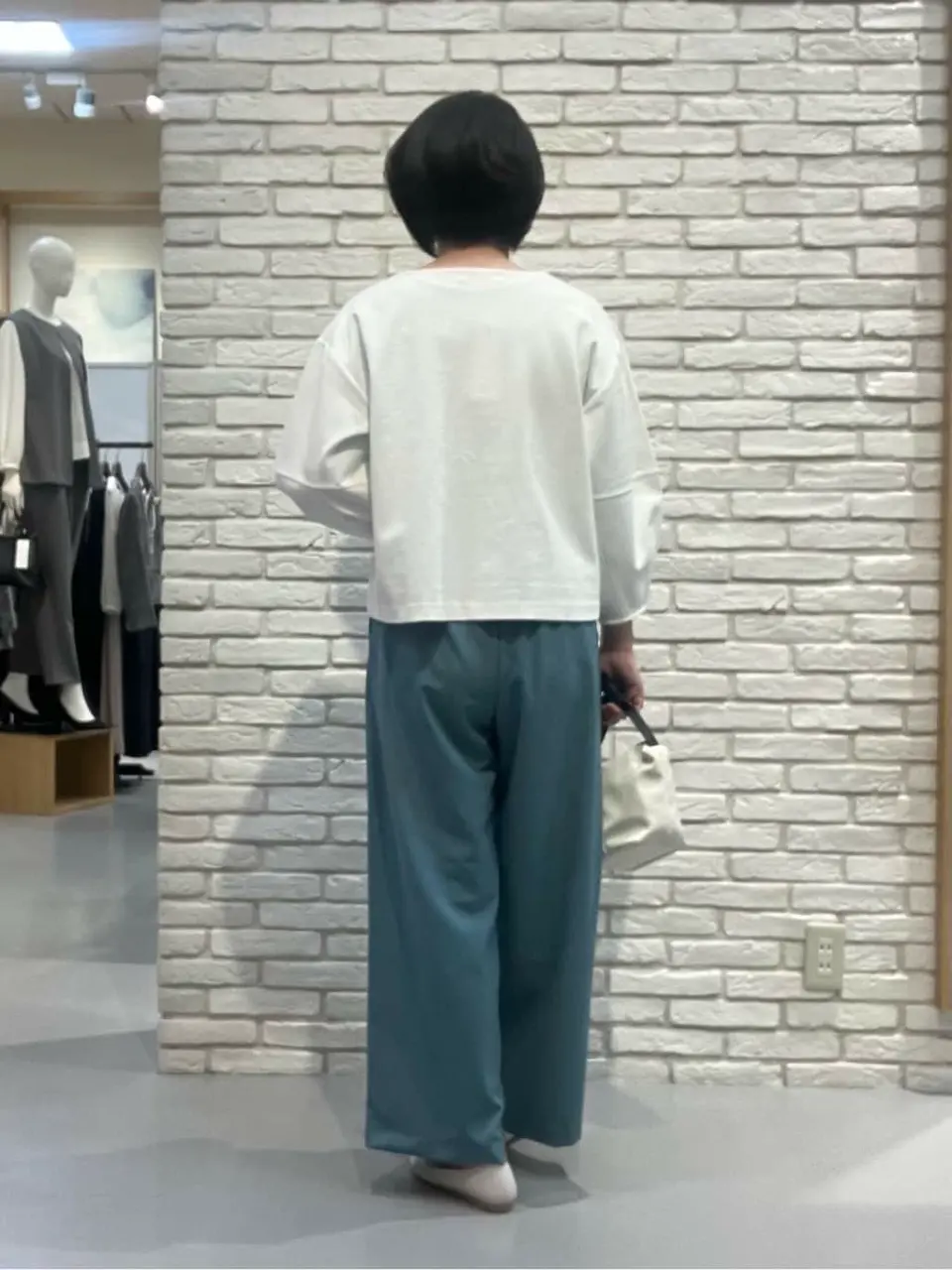 ONWARD CROSSET SELECT Tomi コーディネート画像