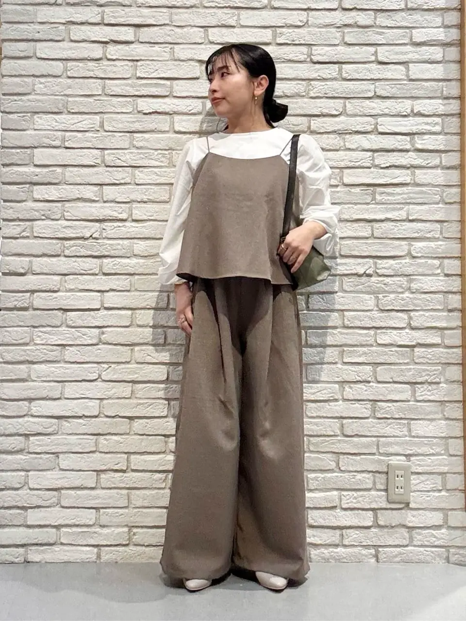 ONWARD CROSSET SELECT 服部 コーディネート画像