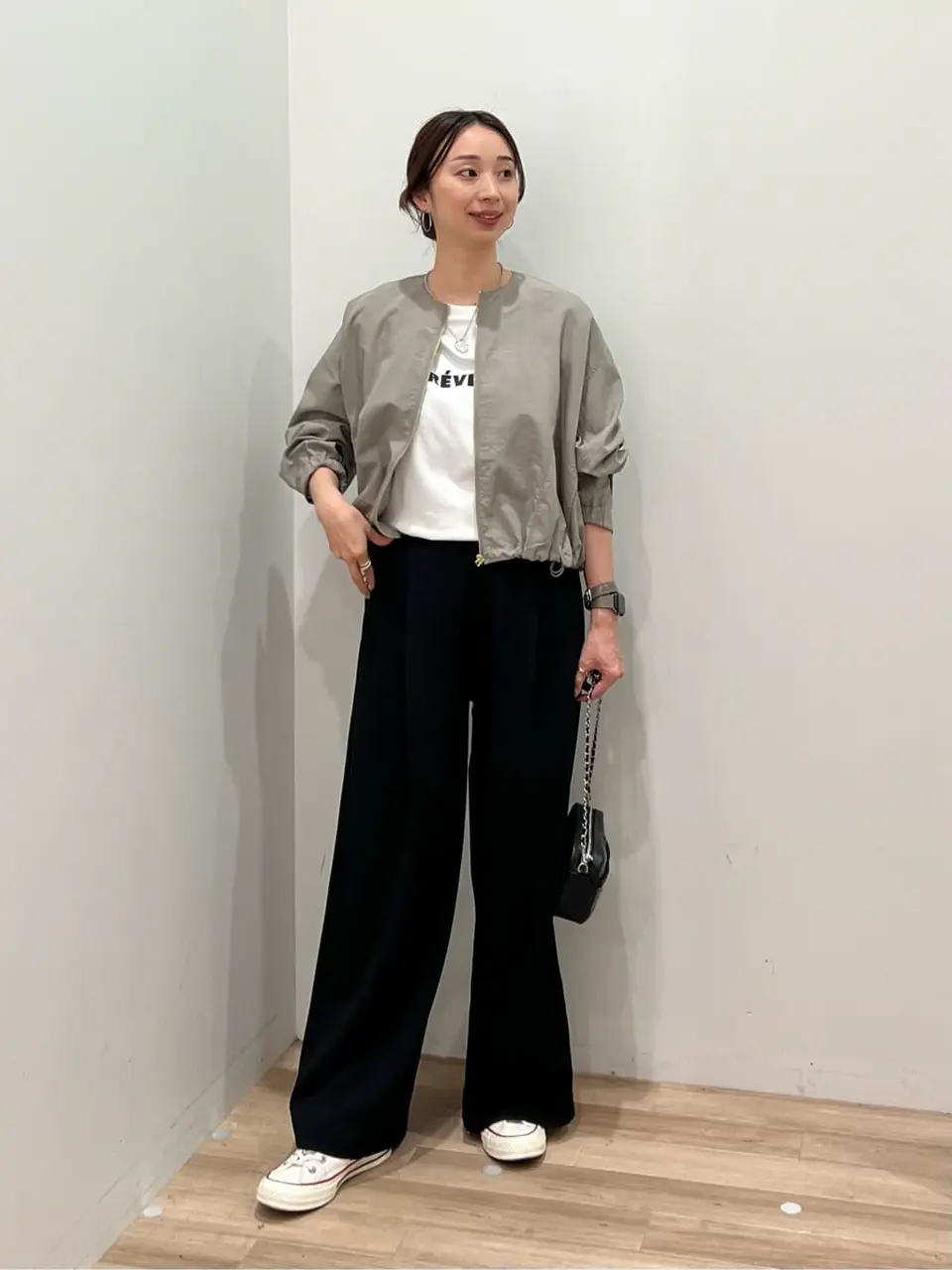  村上 コーディネート画像