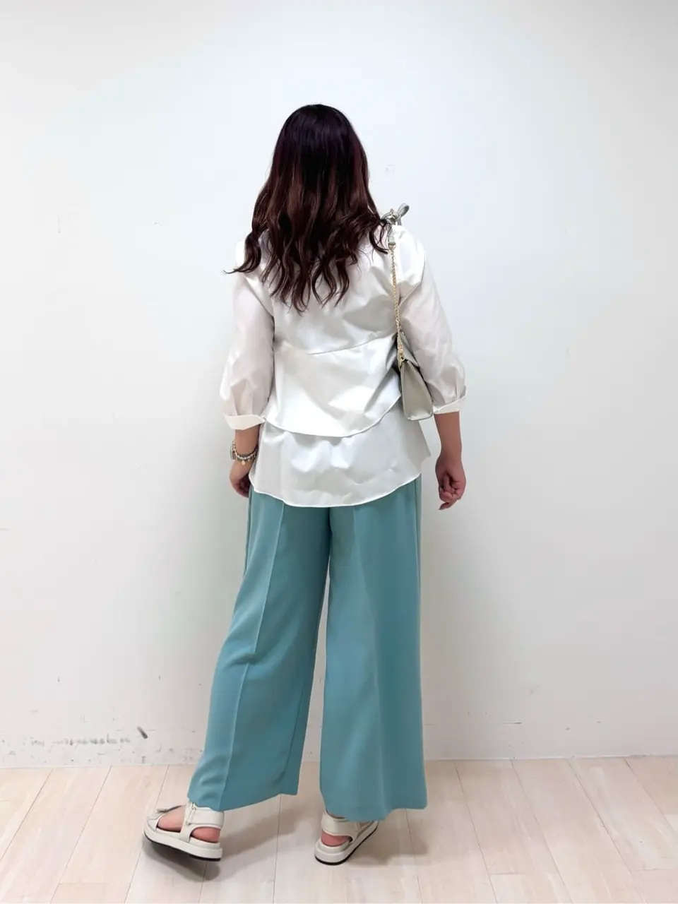 ONWARD CROSSET SELECT 伊藤 コーディネート画像