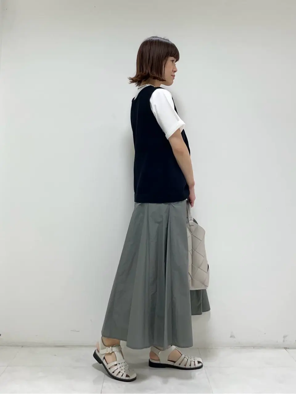 ONWARD CROSSET SELECT 岡田 コーディネート画像