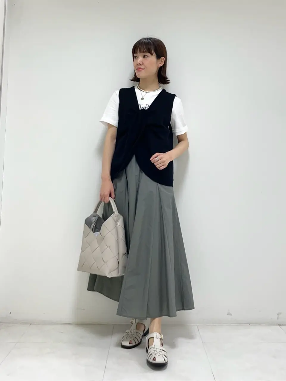 ONWARD CROSSET SELECT 岡田 コーディネート画像