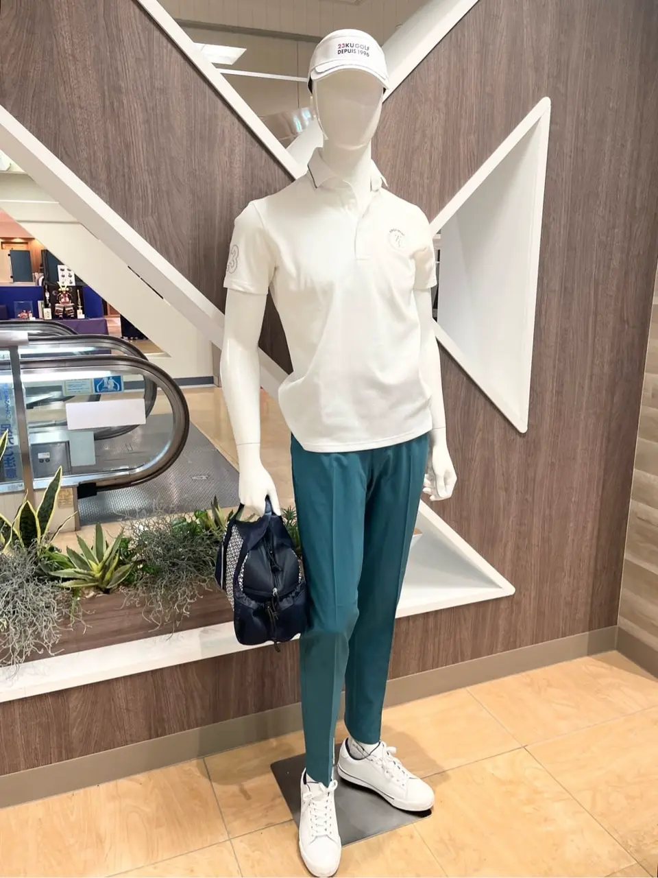 ONWARD CROSSET SELECT 小管 コーディネート画像