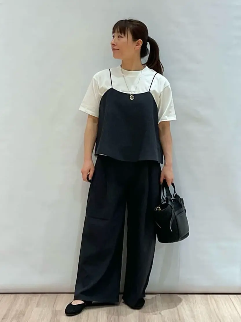  深田 コーディネート画像