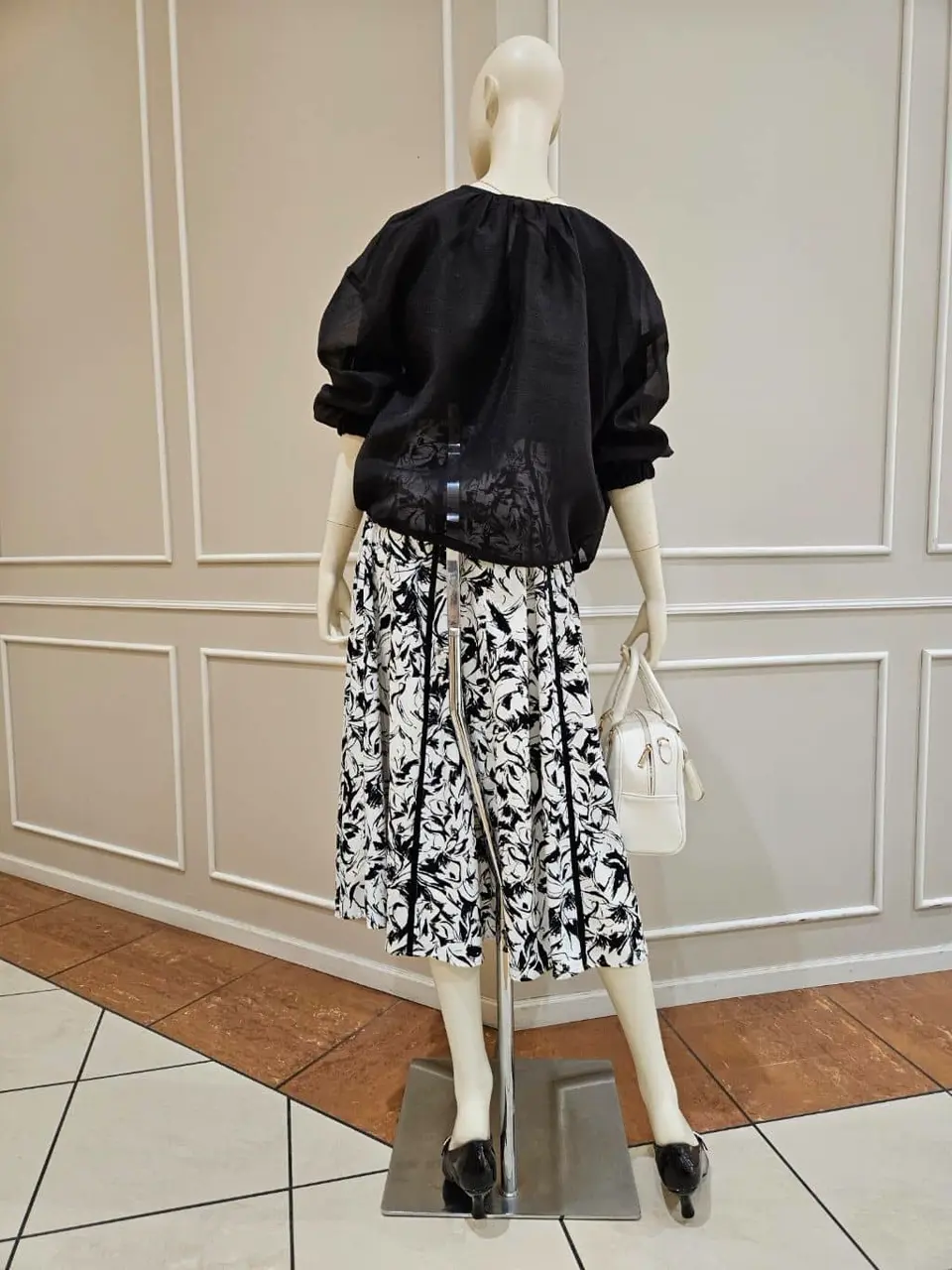 ONWARD CROSSET SELECT 佐々木 コーディネート画像