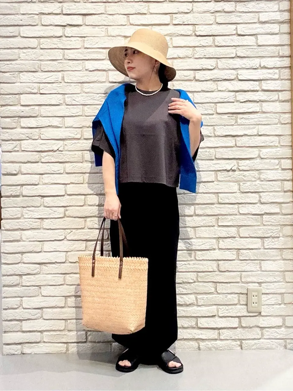 ONWARD CROSSET SELECT 服部 コーディネート画像