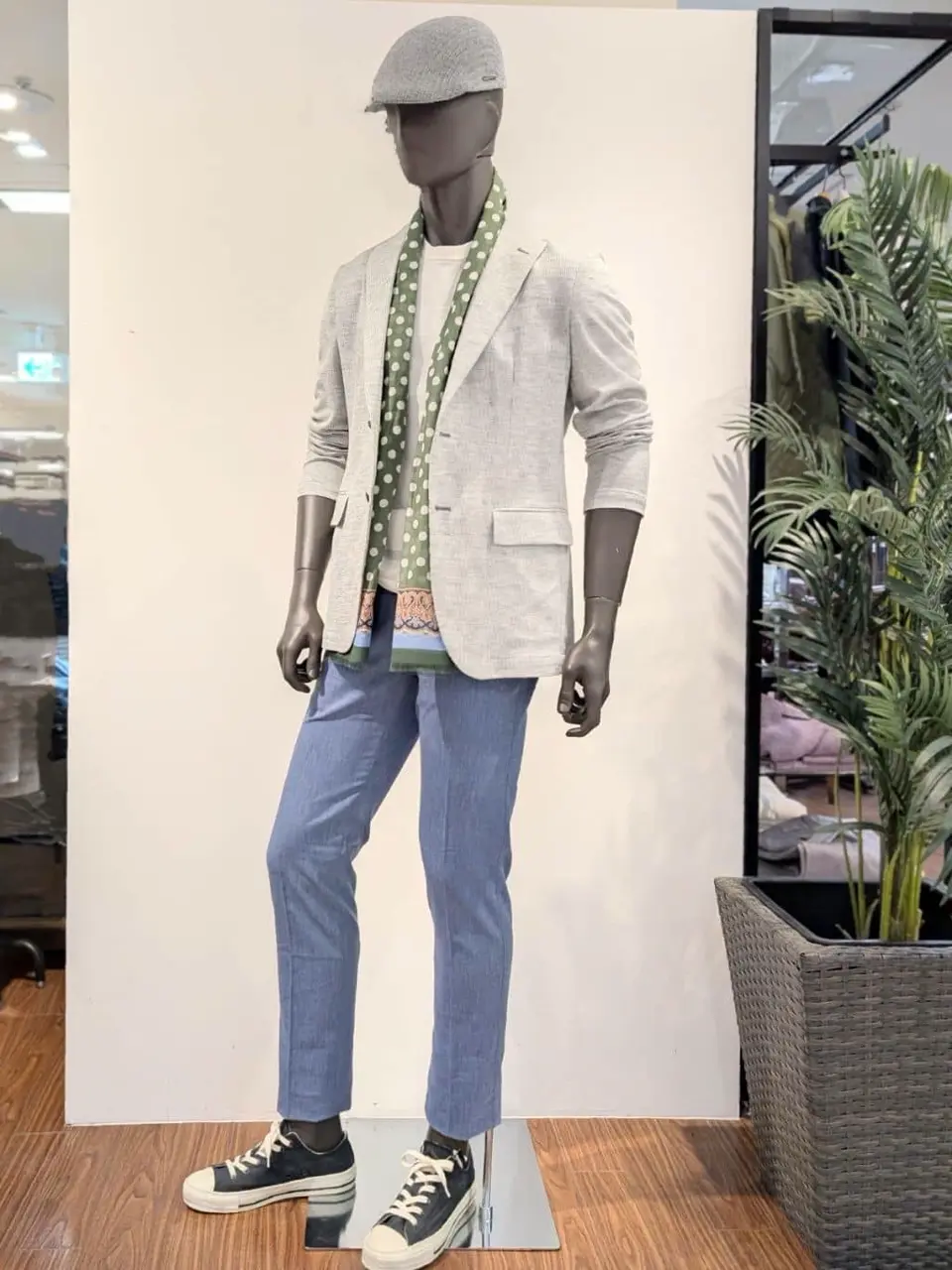  市川真理子 コーディネート画像