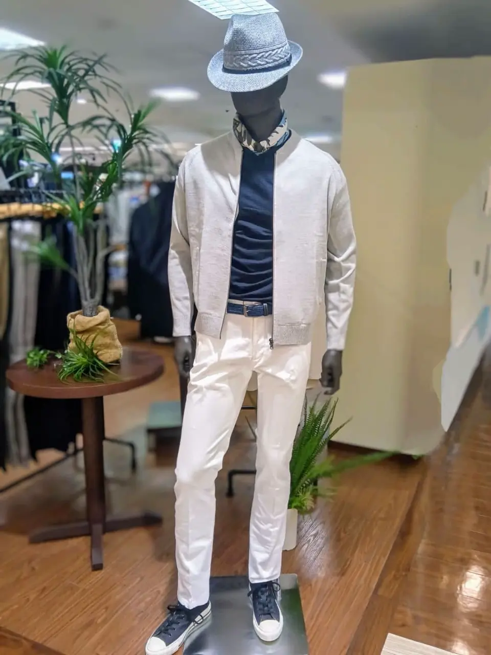 ONWARD CROSSET SELECT 中西  コーディネート画像