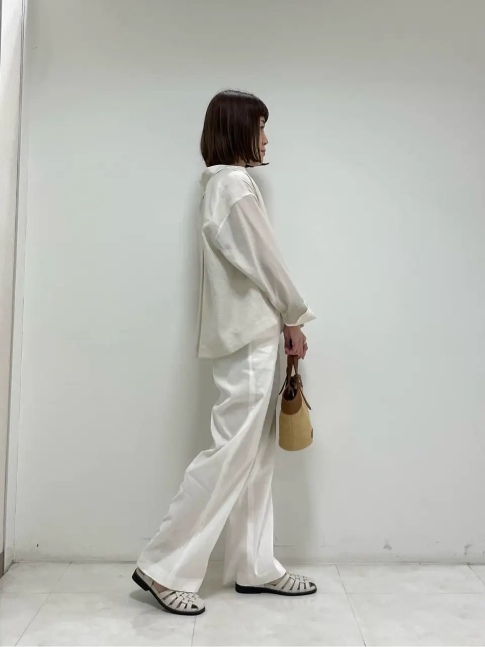 ONWARD CROSSET SELECT 岡田 コーディネート画像