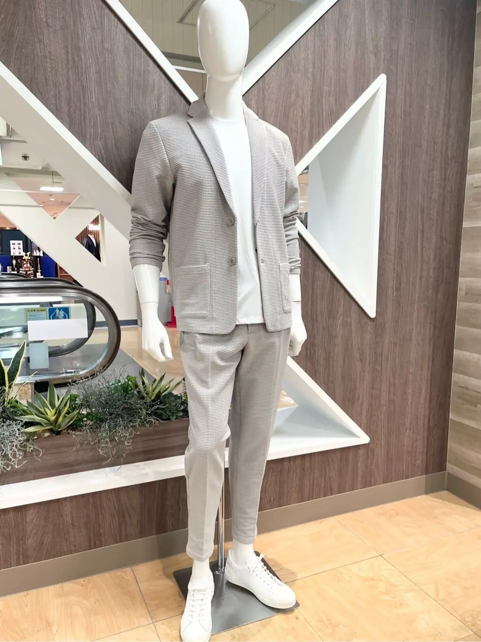 ONWARD CROSSET SELECT 小管 コーディネート画像