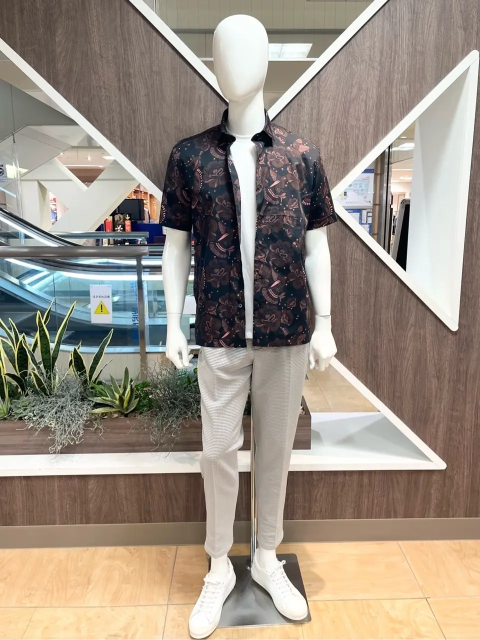 ONWARD CROSSET SELECT 小管 コーディネート画像