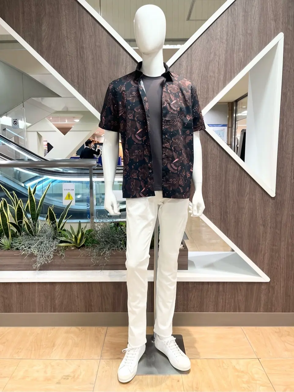 ONWARD CROSSET SELECT 小管 コーディネート画像