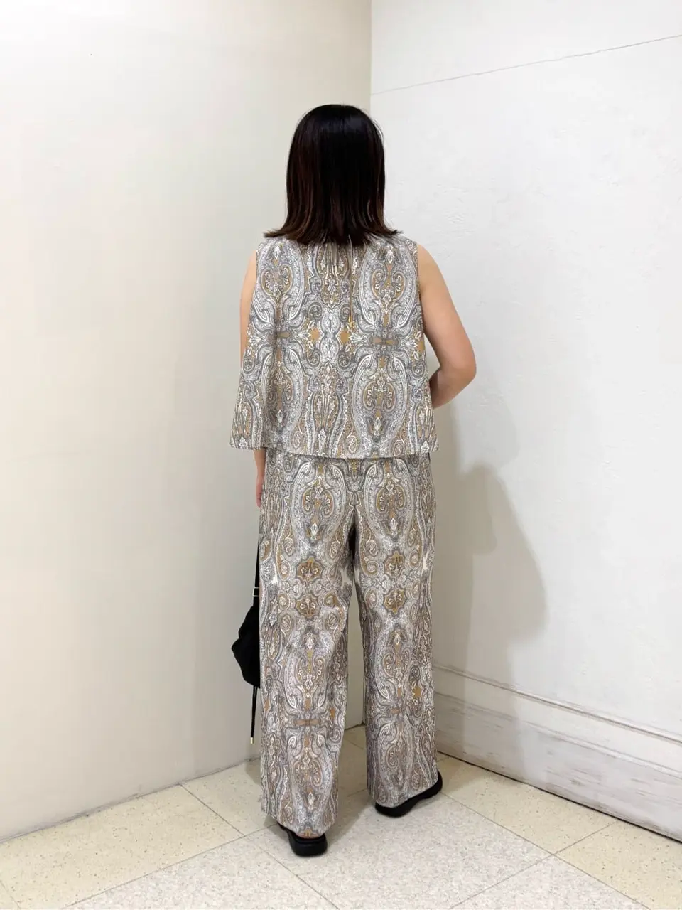 ONWARD CROSSET SELECT 野村 コーディネート画像