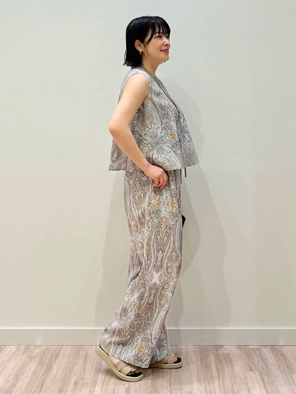 ONWARD CROSSET SELECT 小西 コーディネート画像