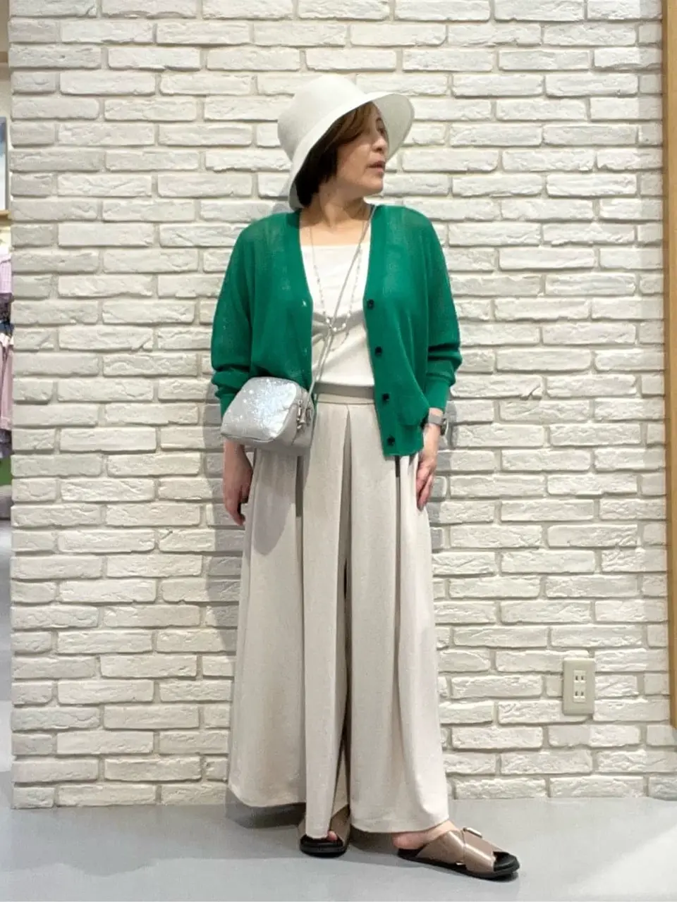 ONWARD CROSSET SELECT 吉田 コーディネート画像