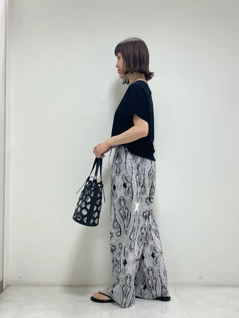 ONWARD CROSSET SELECT 岡田 コーディネート画像