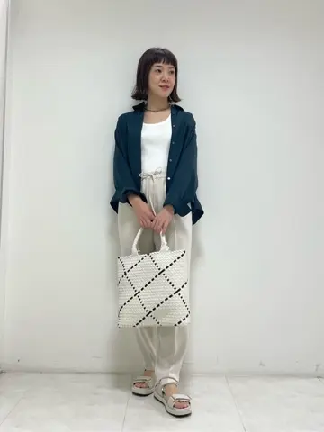 ONWARD CROSSET SELECT 岡田 コーディネート画像