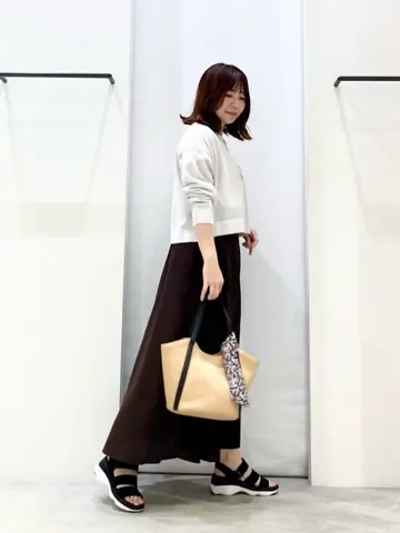 ONWARD CROSSET SELECT 横田 コーディネート画像