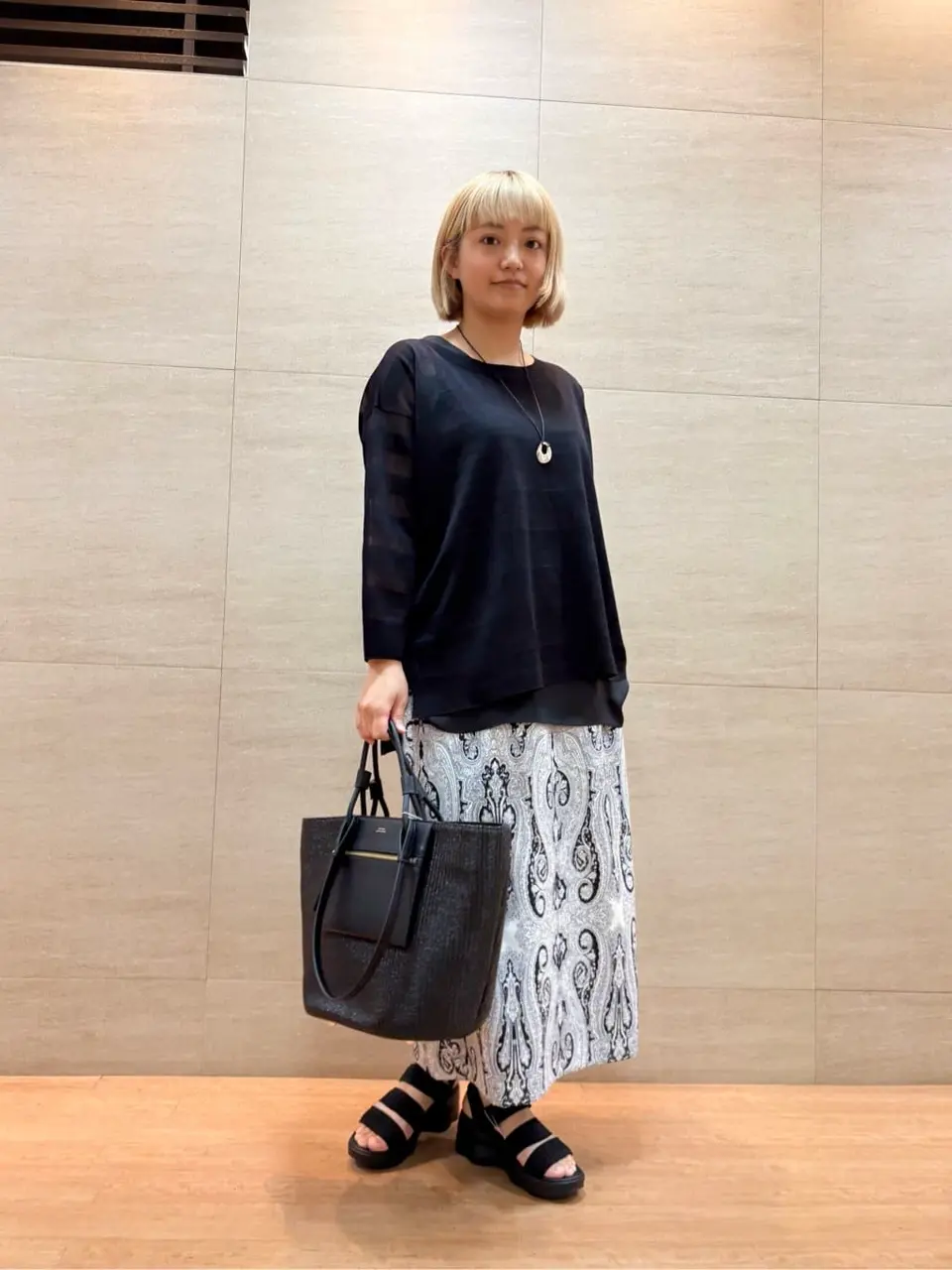 ONWARD CROSSET SELECT 佐藤 コーディネート画像