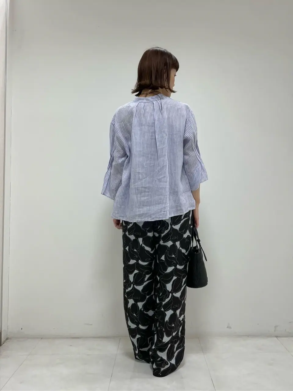 ONWARD CROSSET SELECT 岡田 コーディネート画像