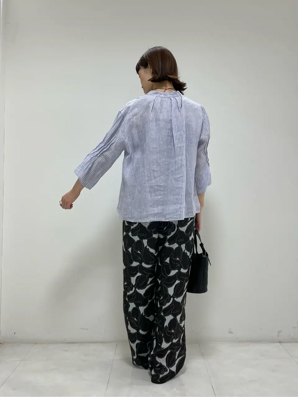 ONWARD CROSSET SELECT 岡田 コーディネート画像