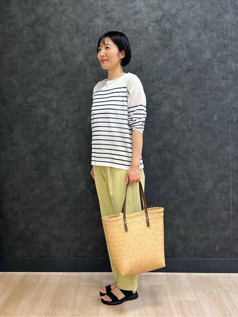 ONWARD CROSSET SELECT 鈴木 コーディネート画像