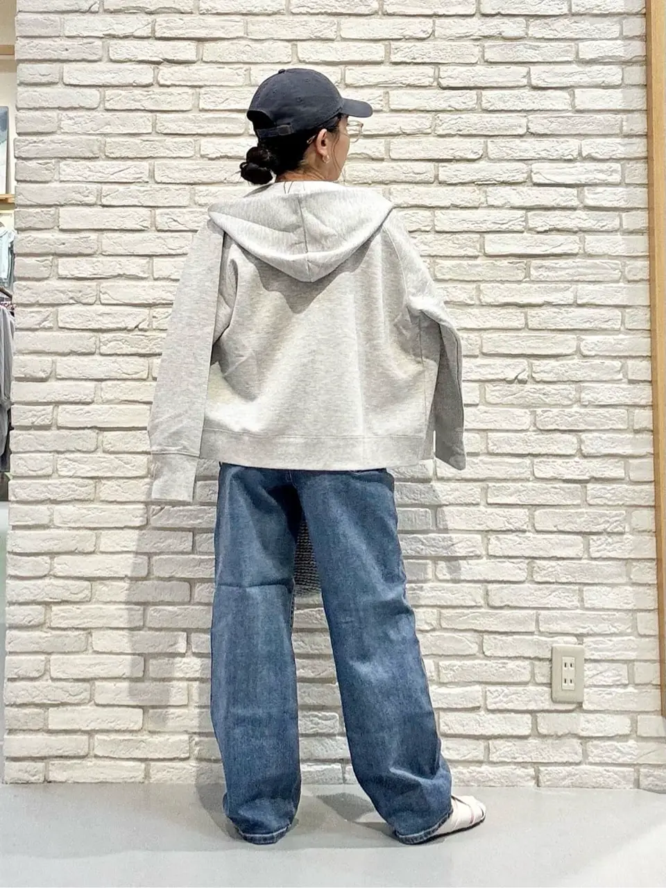 ONWARD CROSSET SELECT 服部 コーディネート画像