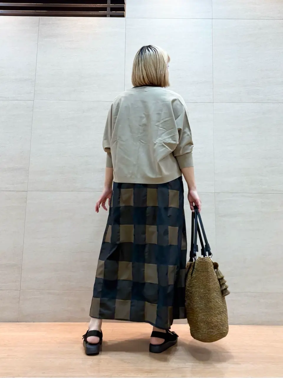 ONWARD CROSSET SELECT 佐藤 コーディネート画像