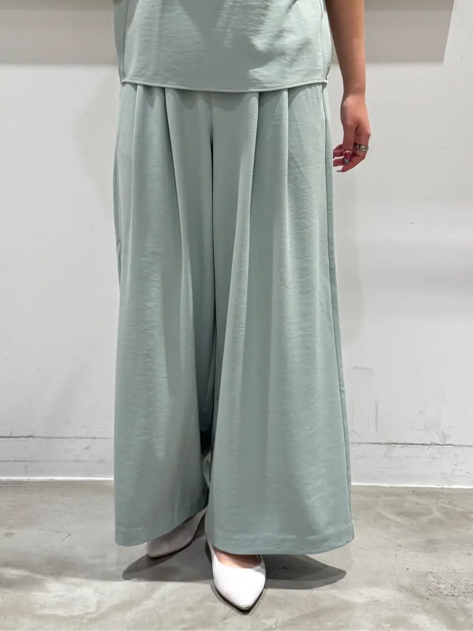 ONWARD CROSSET SELECT 石井 コーディネート画像