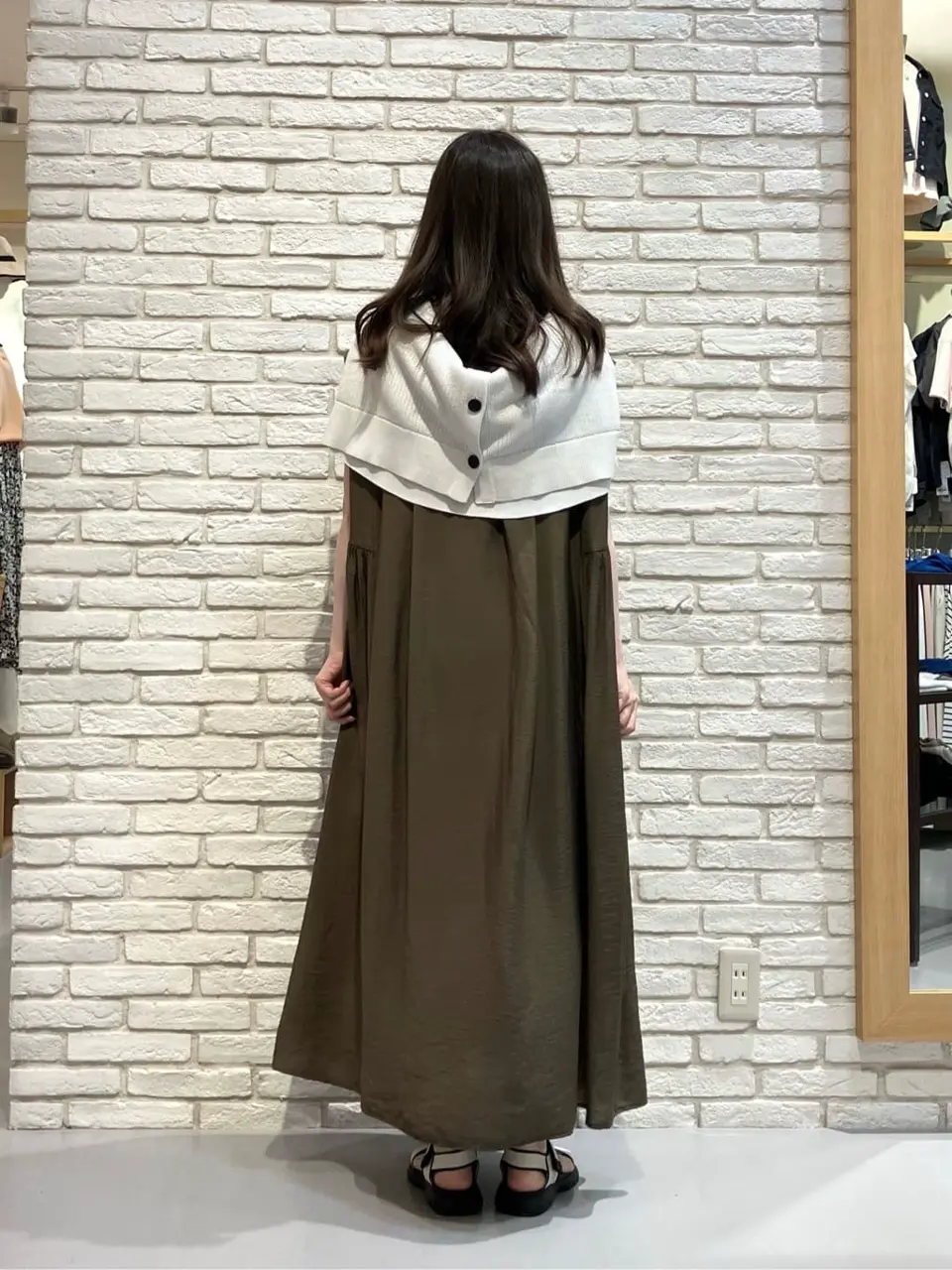 ONWARD CROSSET SELECT 檀 コーディネート画像