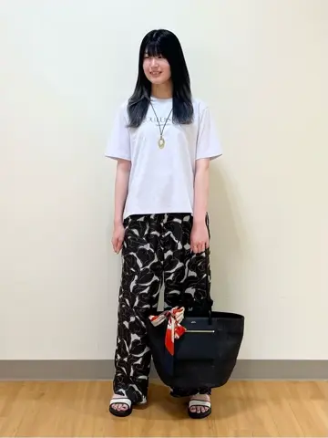 ONWARD CROSSET SELECT Aina コーディネート画像