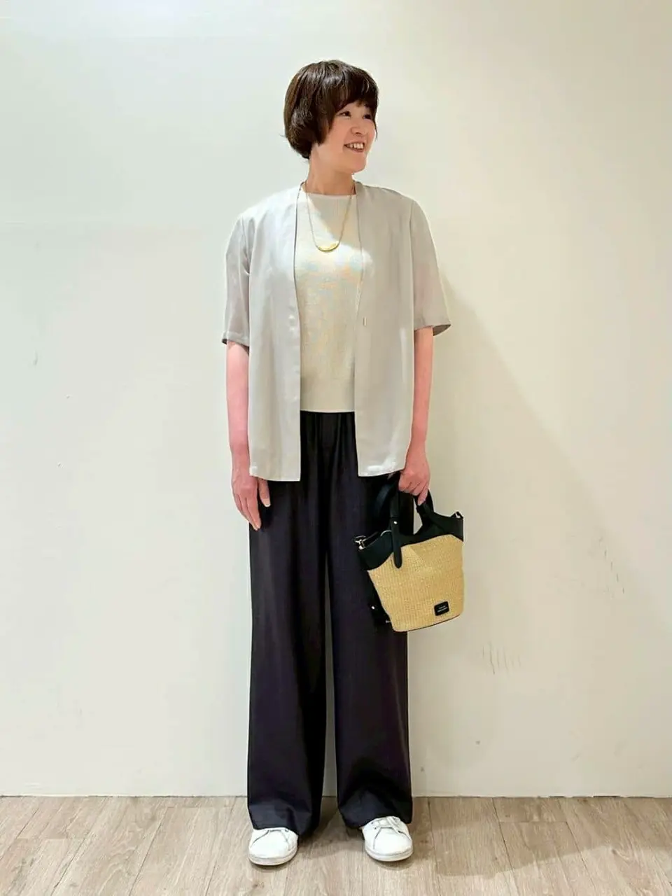  スタッフ コーディネート画像