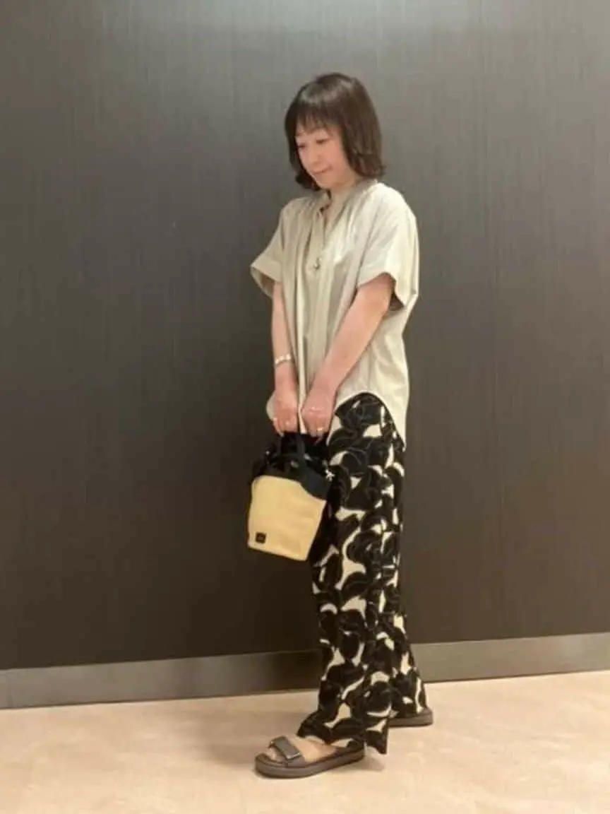 ONWARD CROSSET SELECT 服部 コーディネート画像