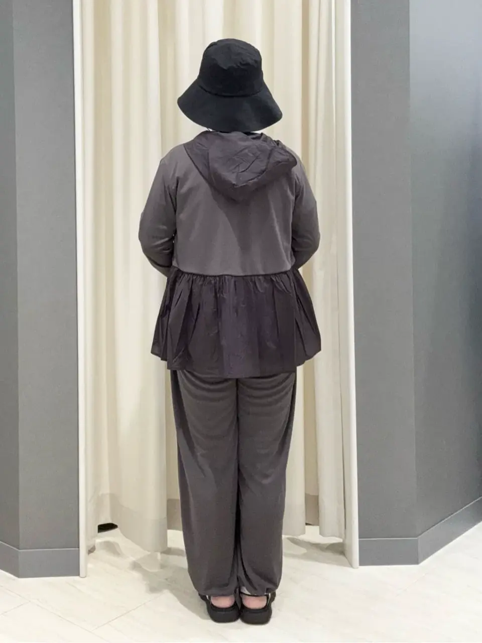 ONWARD CROSSET SELECT 吉田 コーディネート画像