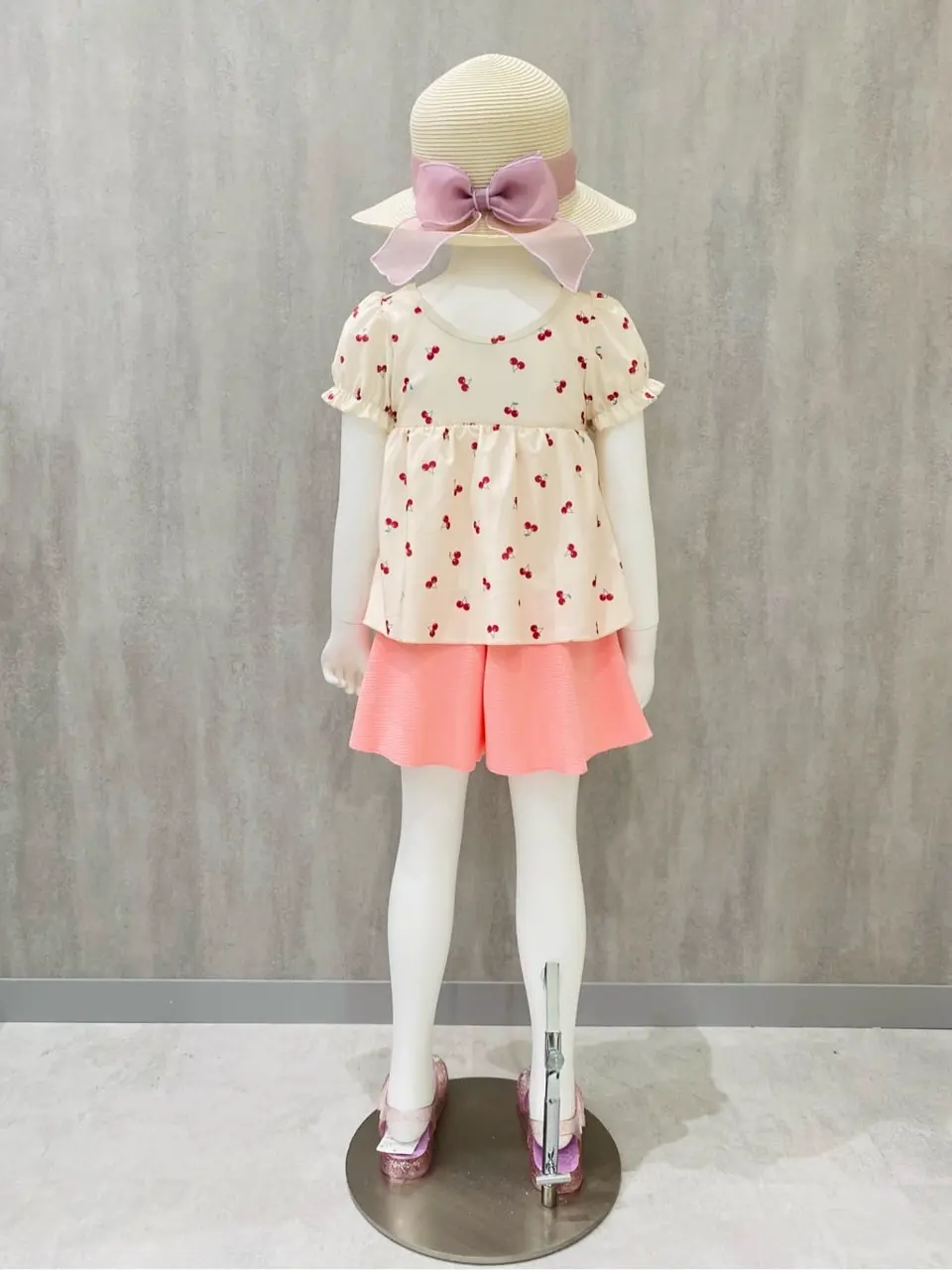 ONWARD CROSSET SELECT m.n コーディネート画像