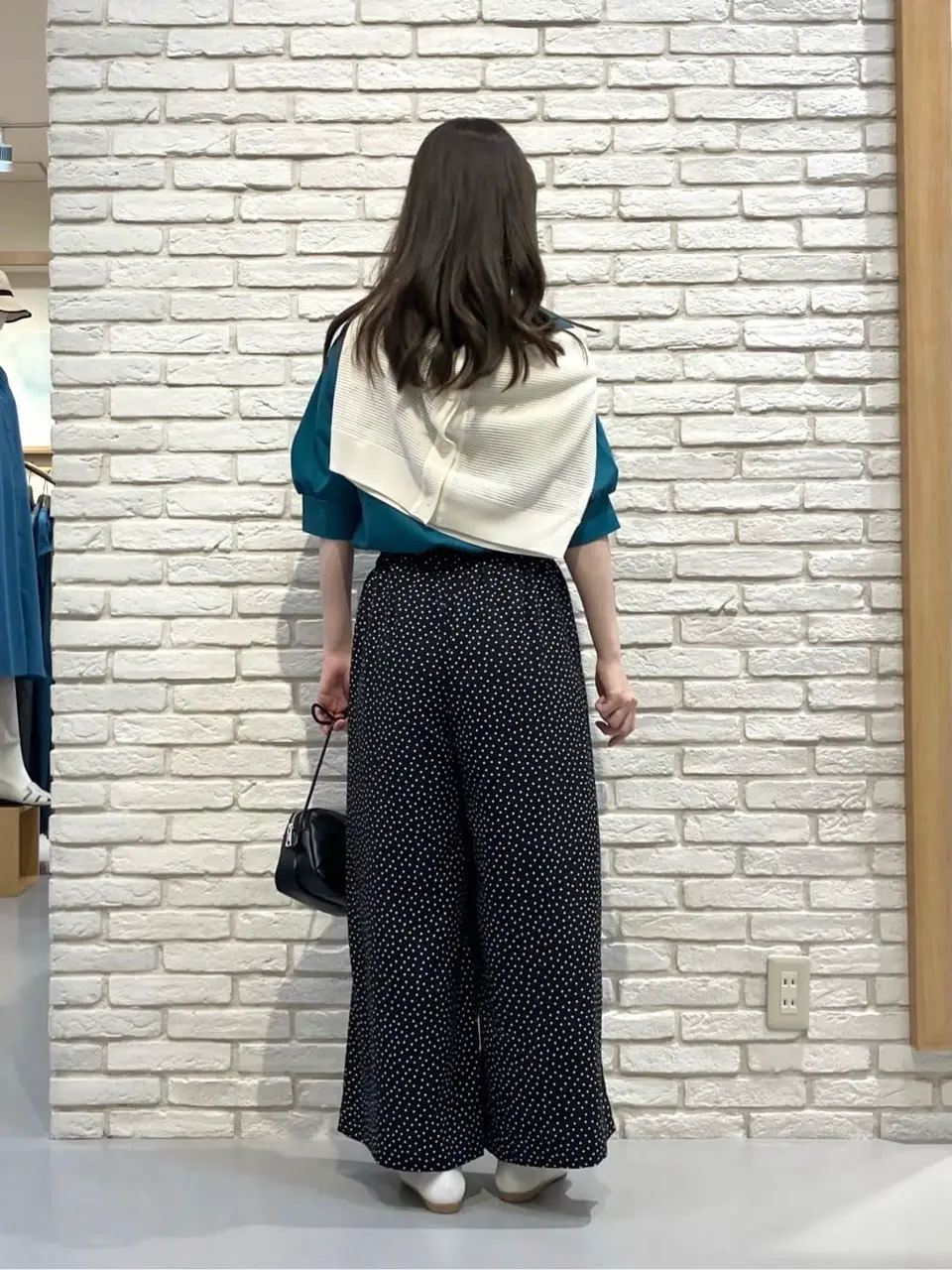 ONWARD CROSSET SELECT 檀 コーディネート画像