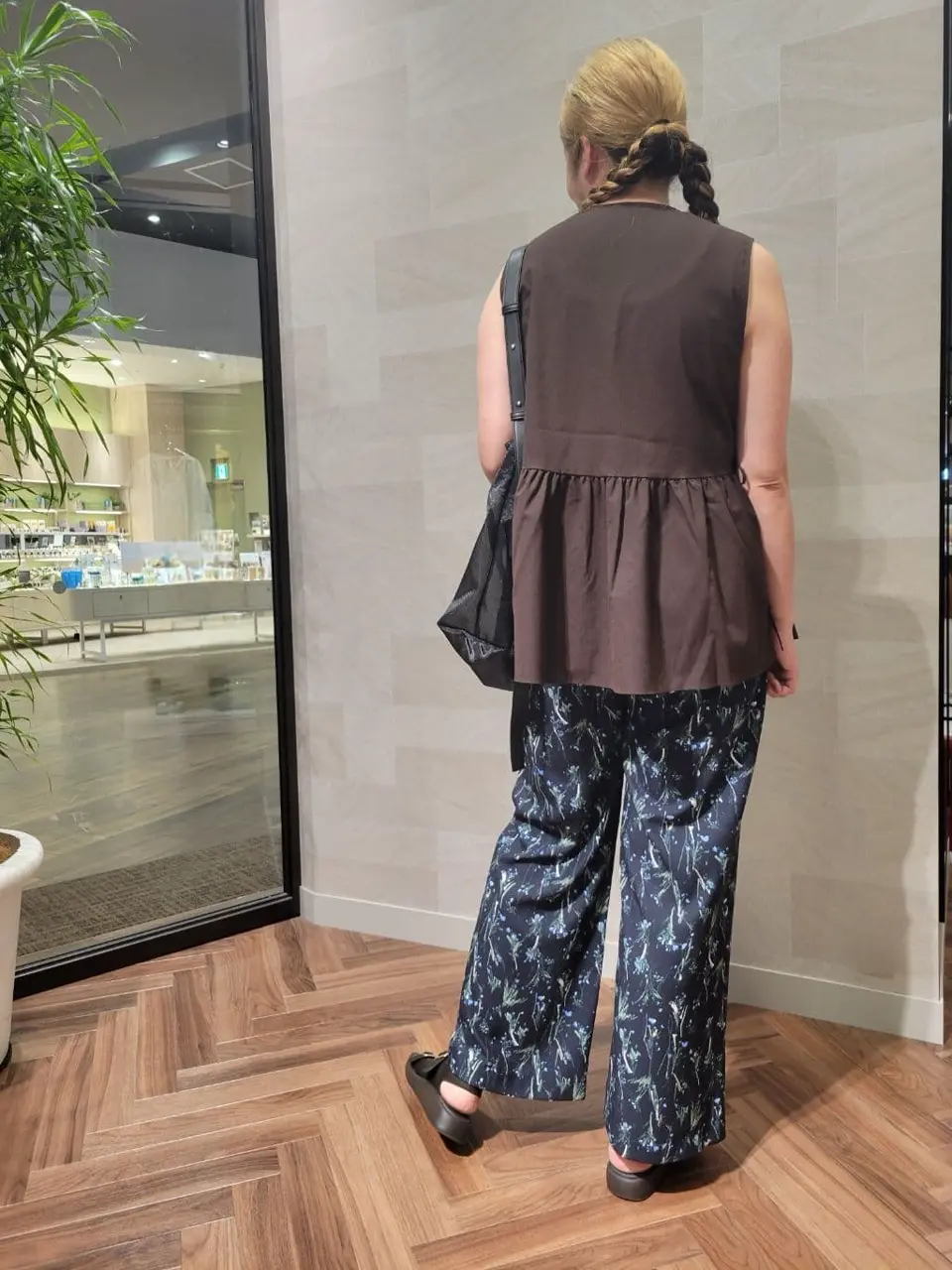 ONWARD CROSSET SELECT 西村 コーディネート画像