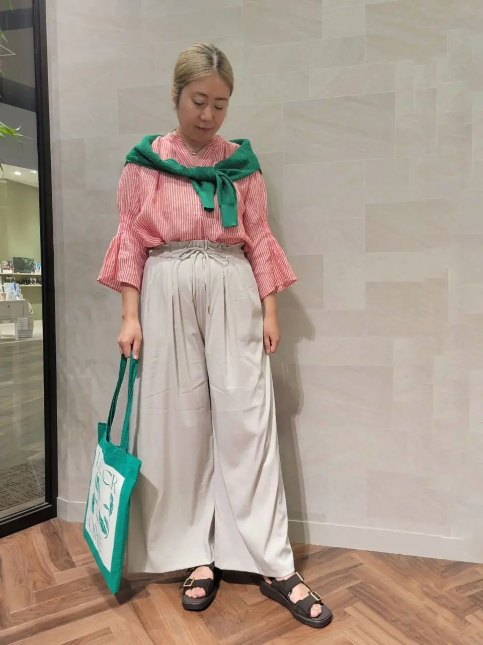 ONWARD CROSSET SELECT 西村 コーディネート画像