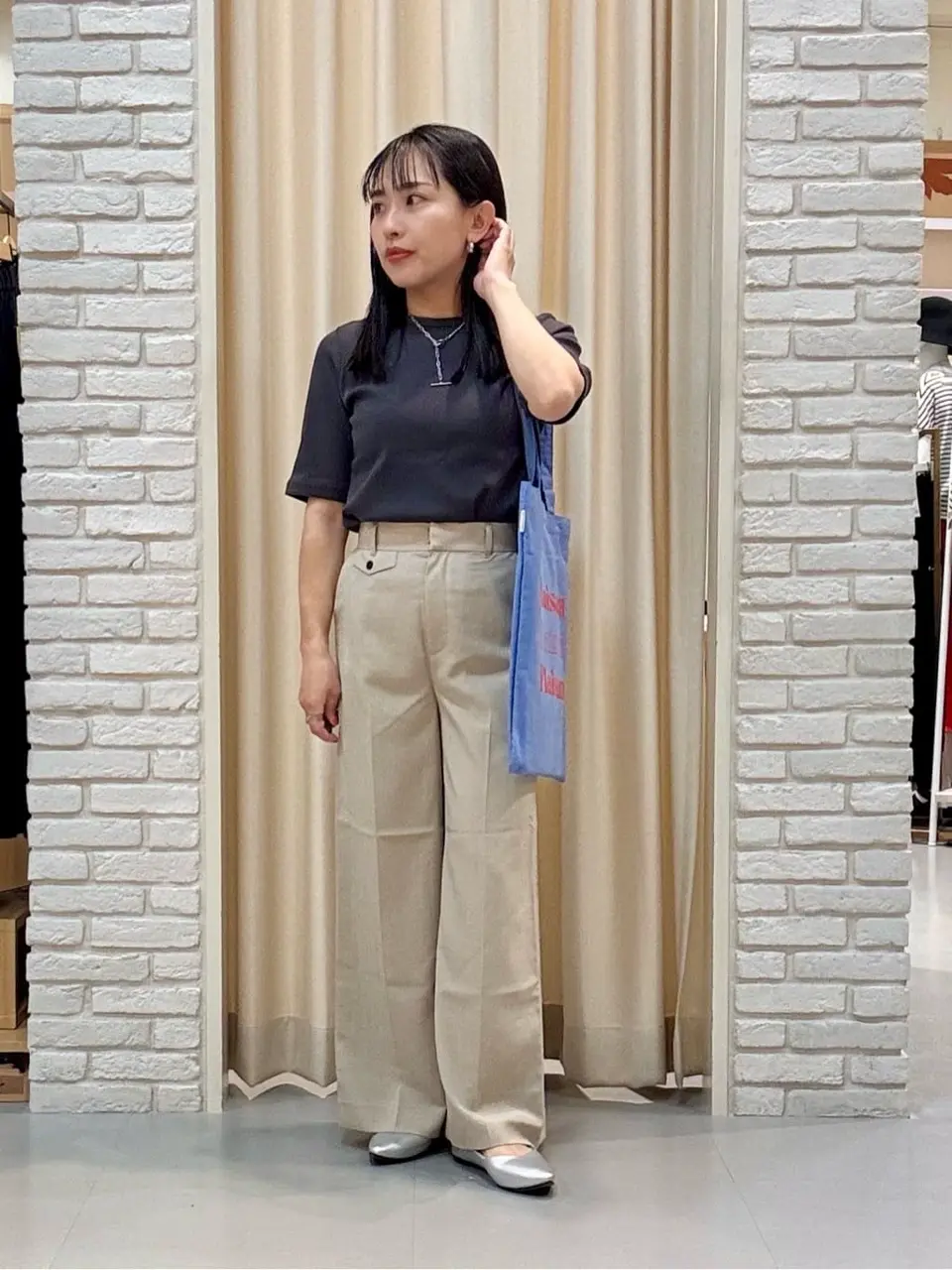 ONWARD CROSSET SELECT 服部 コーディネート画像