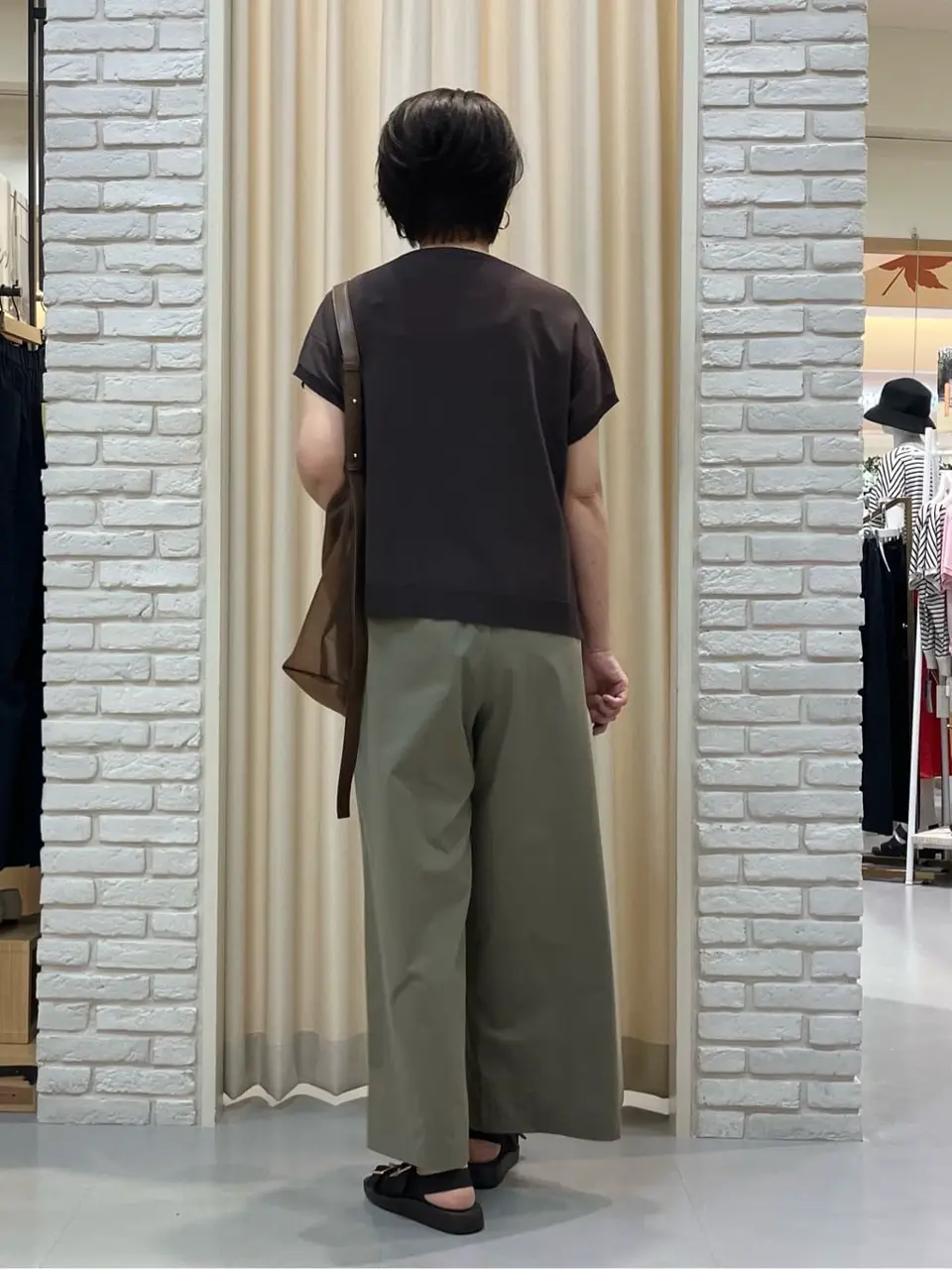 ONWARD CROSSET SELECT Tomi コーディネート画像