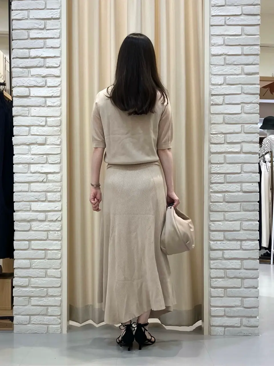 ONWARD CROSSET SELECT 檀 コーディネート画像