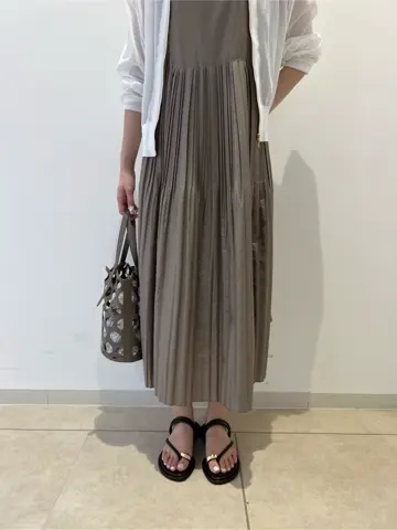 ONWARD CROSSET SELECT 内田 コーディネート画像