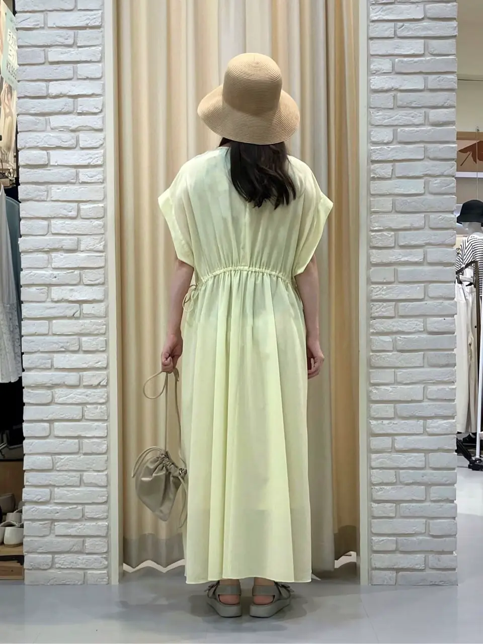 ONWARD CROSSET SELECT 檀 コーディネート画像