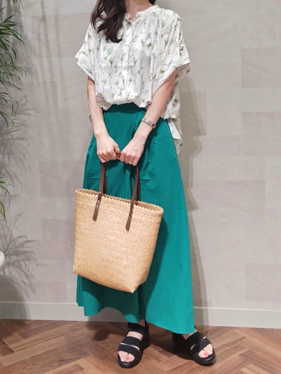 ONWARD CROSSET SELECT 浅岡 コーディネート画像