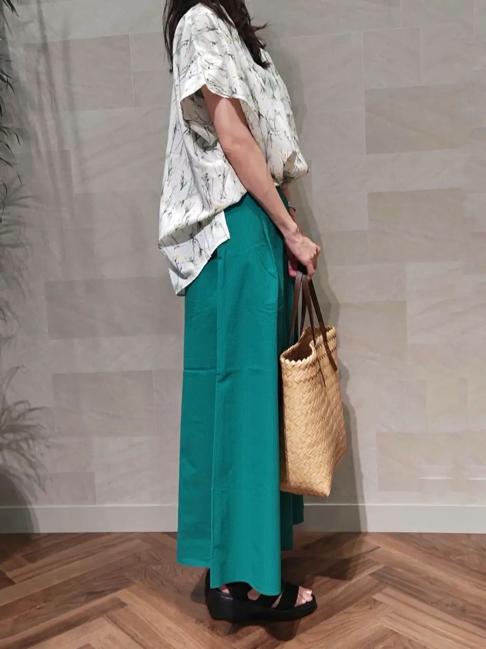 ONWARD CROSSET SELECT 浅岡 コーディネート画像