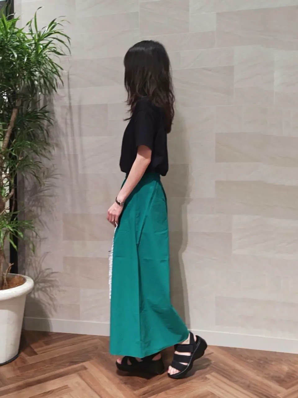 ONWARD CROSSET SELECT 浅岡 コーディネート画像