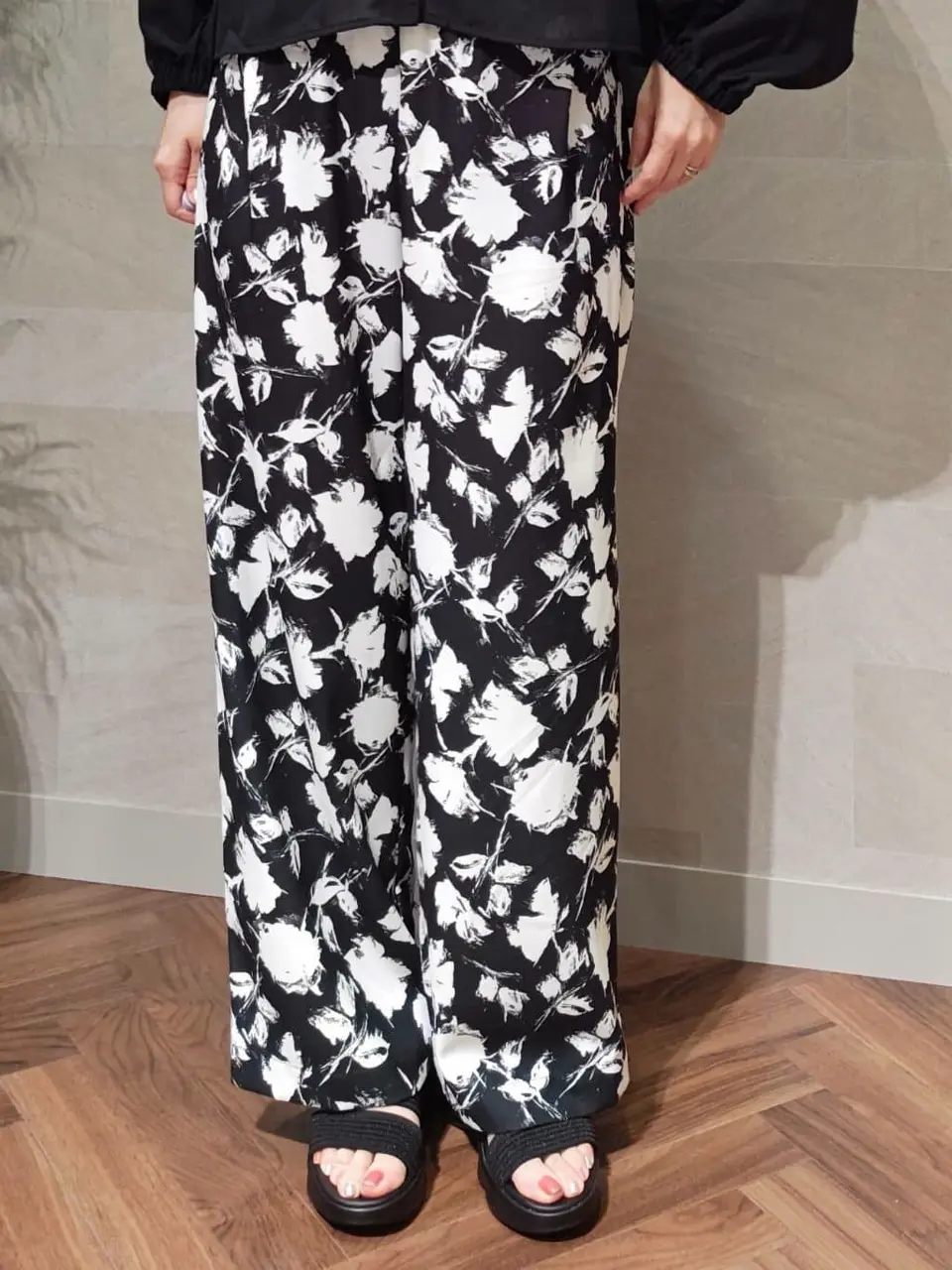 ONWARD CROSSET SELECT 浅岡 コーディネート画像