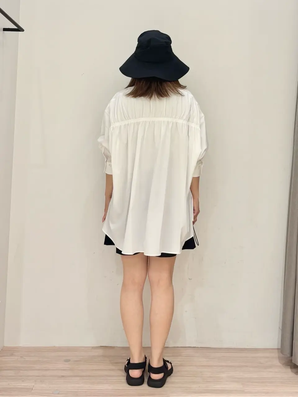 ONWARD CROSSET SELECT SAKAI コーディネート画像