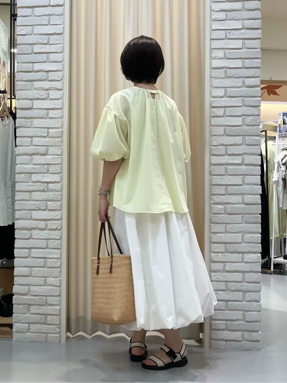 ONWARD CROSSET SELECT Tomi コーディネート画像